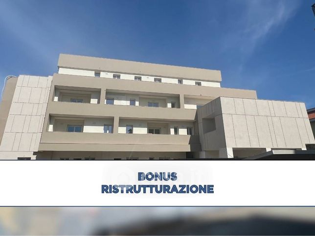 Attico/mansarda in residenziale in Via Fosse Ardeatine 12