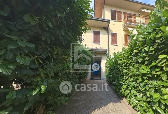 Appartamento in residenziale in Viale Valtenesi 93