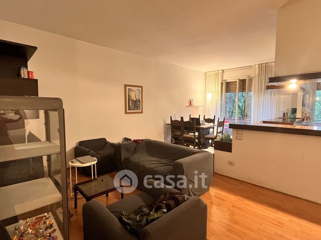 Appartamento in residenziale in Via Camillo Oblach 8