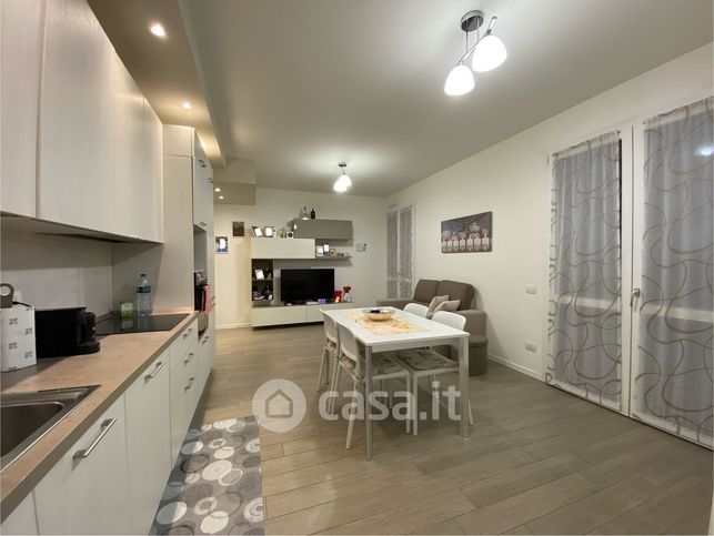 Appartamento in residenziale in Via Battaglione Edolo 1