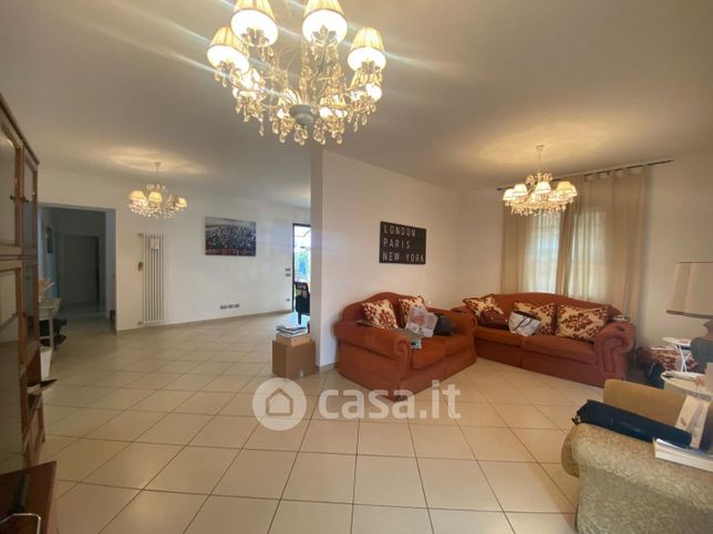 Villa in residenziale in Via Titignano