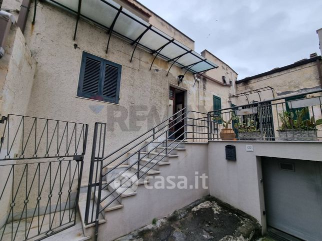 Casa indipendente in residenziale in Via Mazzini 124