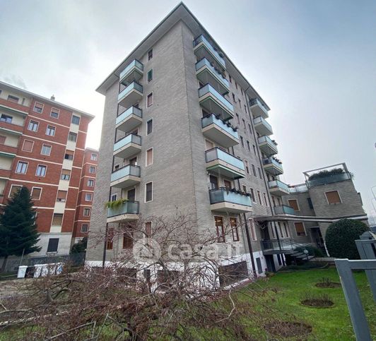 Ufficio in commerciale in Via Francesco Martinengo 20