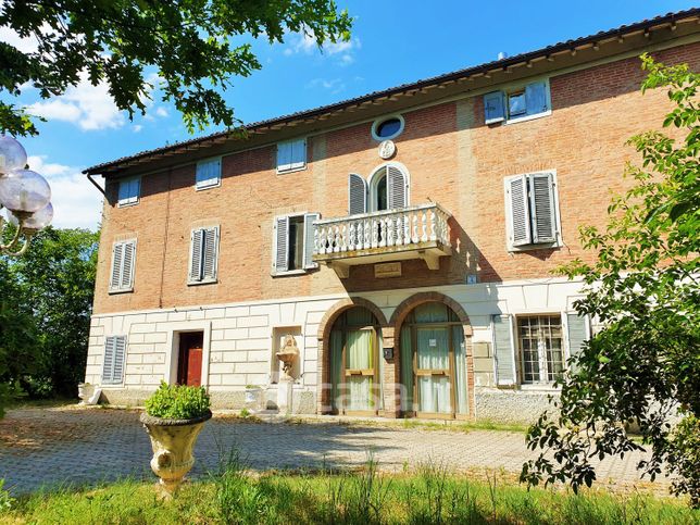 Casa bi/trifamiliare in residenziale in giardini