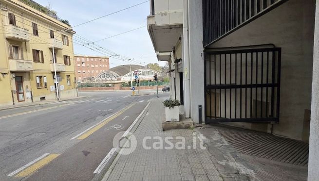 Box/posto auto in residenziale in Via Romagna 2