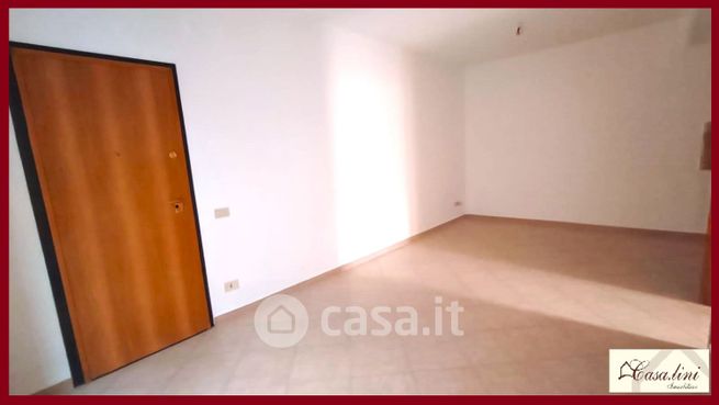 Appartamento in residenziale in Via Circonvallazione 73