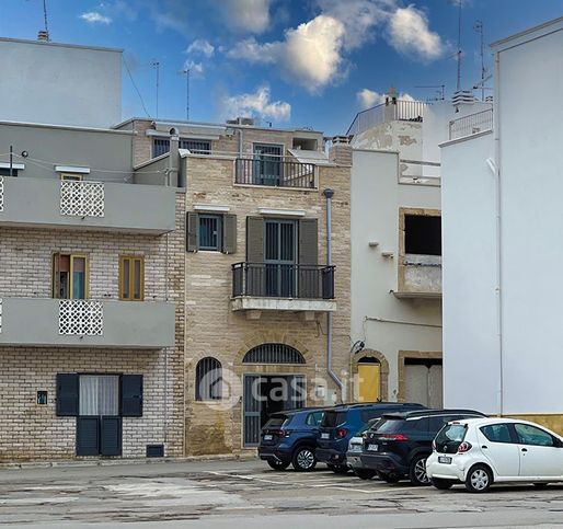 Casa indipendente in residenziale in Via Tritone