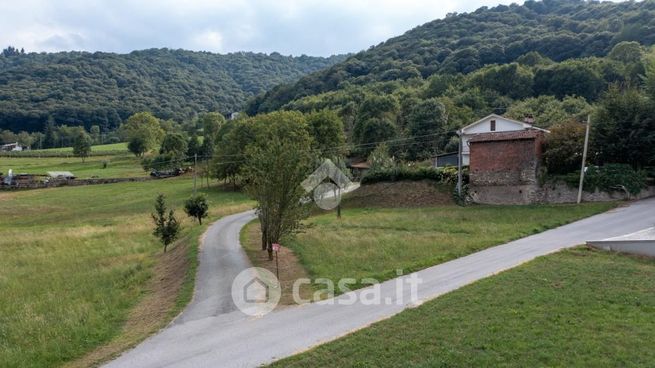 Terreno agricolo in commerciale in 