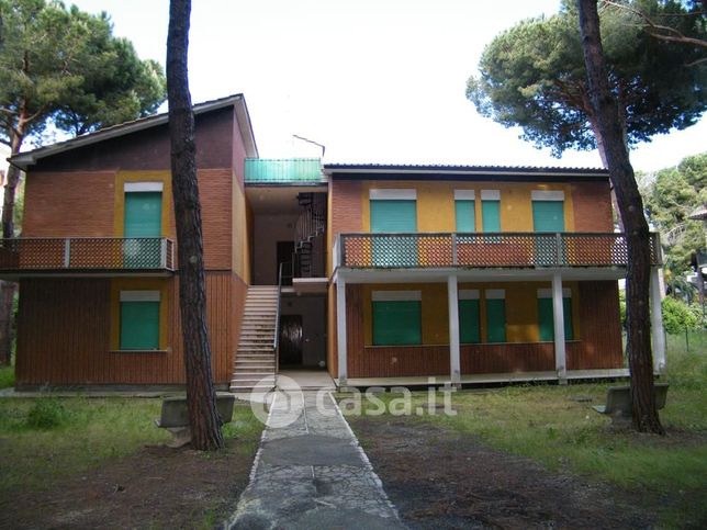 Villetta a schiera in residenziale in Via Axia 21
