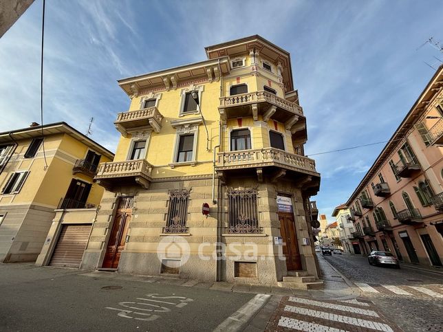 Ufficio in commerciale in Via Giuseppe Arnulfo 18