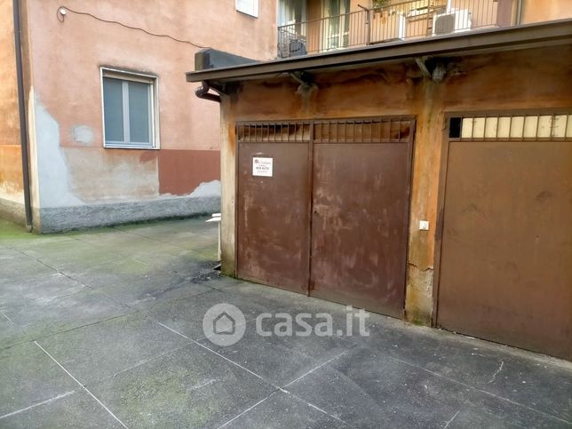 Box/posto auto in residenziale in Via Ferruccio Ghinaglia 24