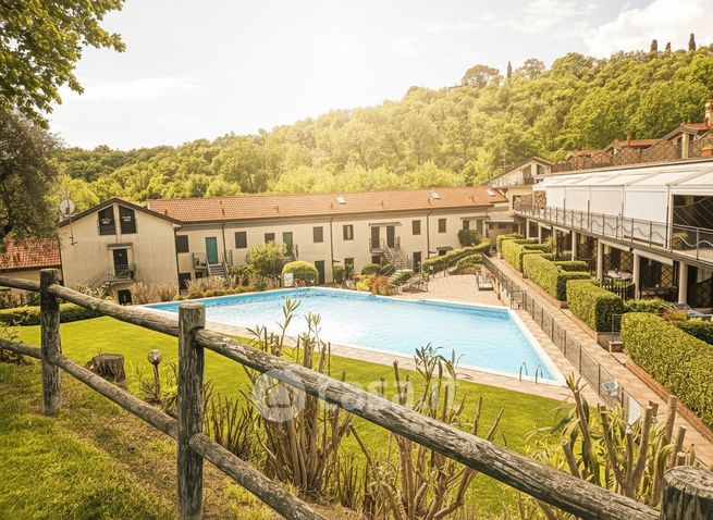 Appartamento in residenziale in Viale Catullo 21