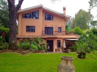 Villa in residenziale in Via della Giustiniana