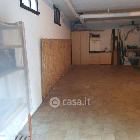 Box/posto auto in residenziale in 