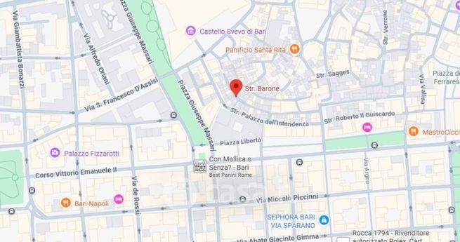 Box/posto auto in residenziale in Strada Barone