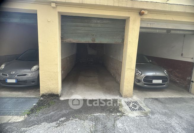 Garage/posto auto in residenziale in Corso Italia