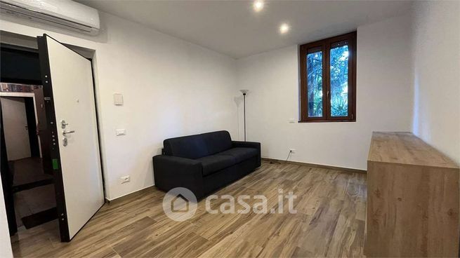 Appartamento in residenziale in Via Dario Papa 4