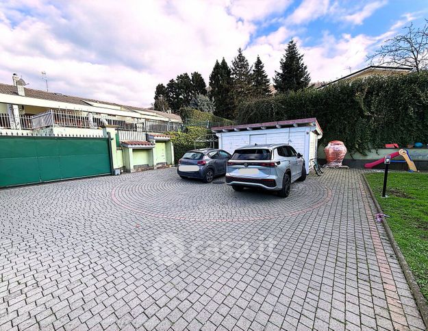 Casa bi/trifamiliare in residenziale in Via delle Barozze 42