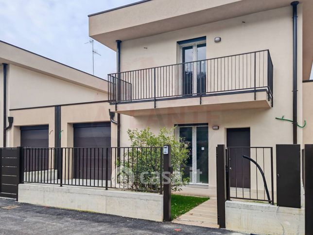Villetta a schiera in residenziale in Via Vittorio Emanuele