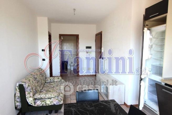 Appartamento in residenziale in Via Stelloni Levante 26/5