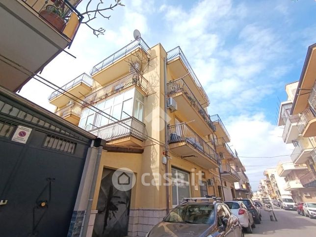 Appartamento in residenziale in Via P. Santi Mattarella 56