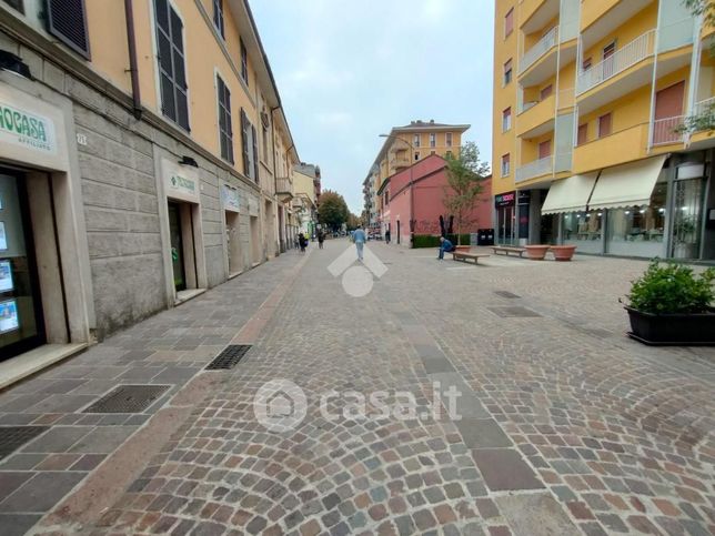 Capannone in commerciale in Corso Magenta 73