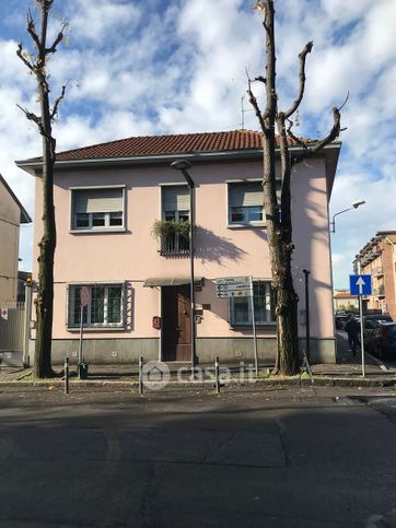 Ufficio in commerciale in Corso Italia