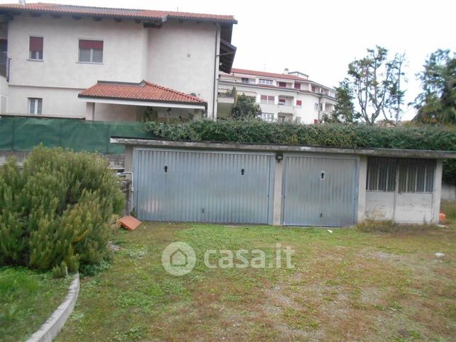 Garage/posto auto in residenziale in Piazza Litisetto