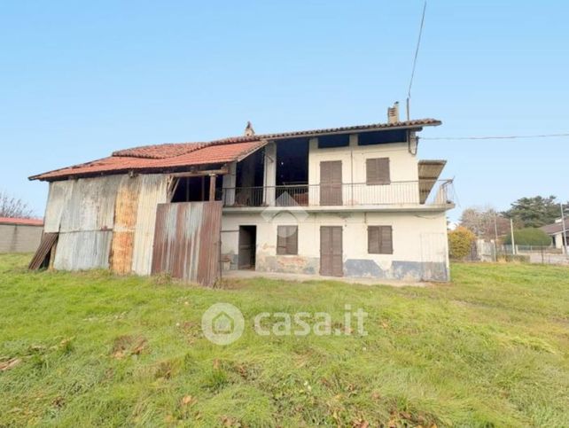 Rustico/casale in residenziale in Via Ceretta Inf. 96