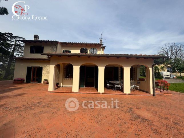 Villa in residenziale in