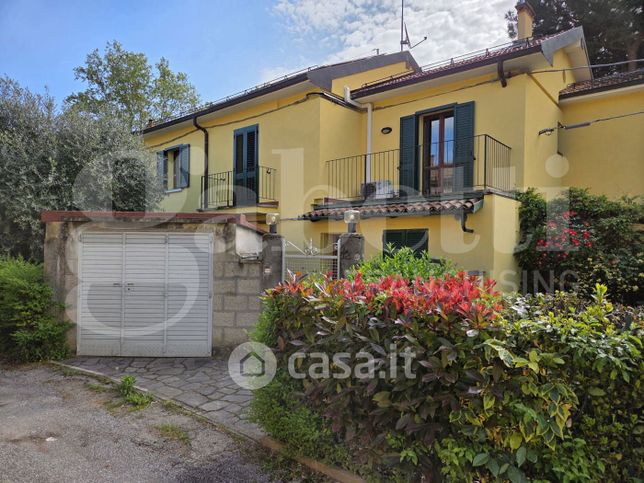 Appartamento in residenziale in Via Stazione 67