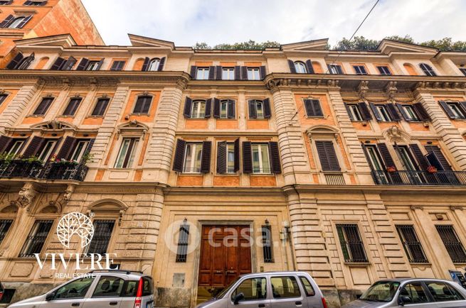 Appartamento in residenziale in Via Leopardi