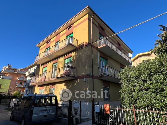 Casa indipendente in residenziale in Via Olmo di Riccio 66