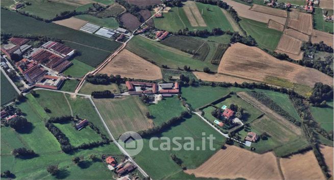 Ufficio in commerciale in Via Follone