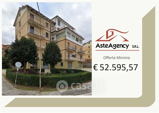 Appartamento in residenziale in Via Luigi Longo 9