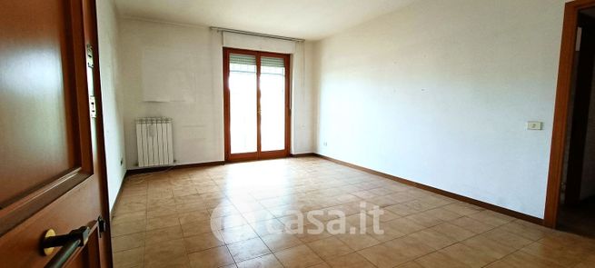 Appartamento in residenziale in Via Arnaldo Foschini 10