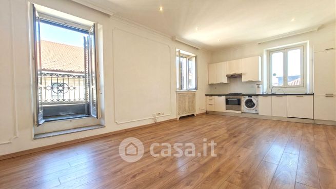 Appartamento in residenziale in Via Giovanni Francesco Napione 6