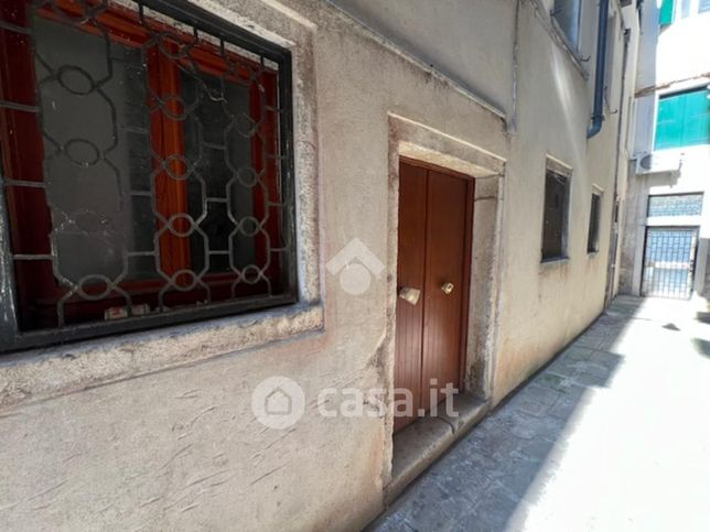 Capannone in commerciale in Calle De Le Piere Vive O Bognolo 1593