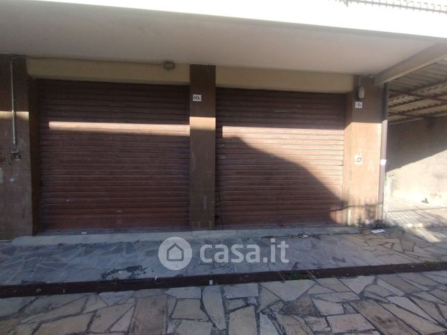 Garage/posto auto in residenziale in Viale Adolfo e Adelina Devoto