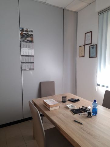Ufficio in commerciale in Via Antonio Gramsci
