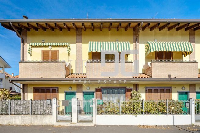 Villetta a schiera in residenziale in Via Robolotti