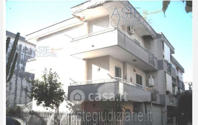 Casa bi/trifamiliare in residenziale in Via San Giovanni 116
