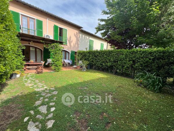 Villa in residenziale in Viale Giappone