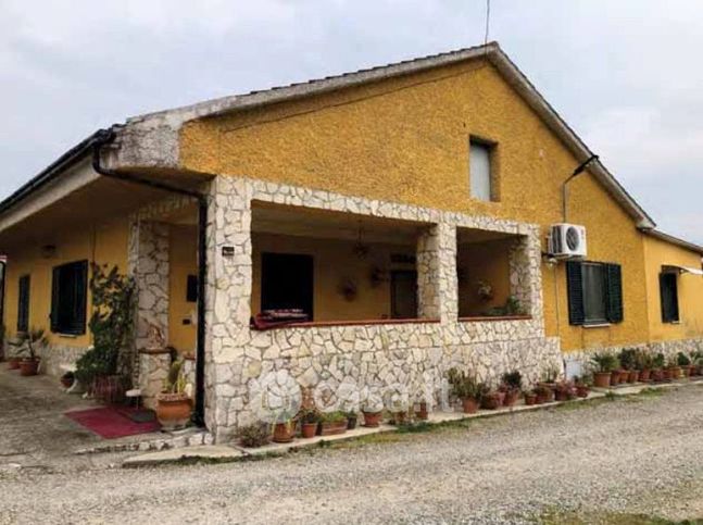Casa indipendente in residenziale in Via Mesca