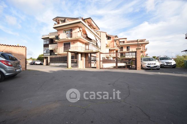 Appartamento in residenziale in Via Macello 10