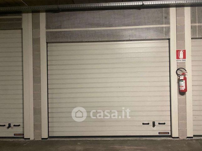 Box/posto auto in residenziale in 
