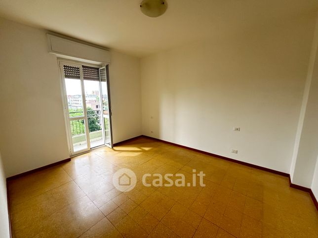 Appartamento in residenziale in Largo Giambellino 118