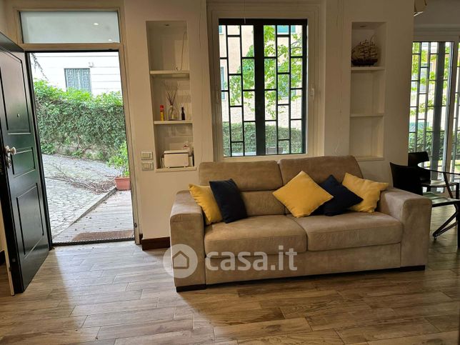 Appartamento in residenziale in Via Nicolo Piccinni 35