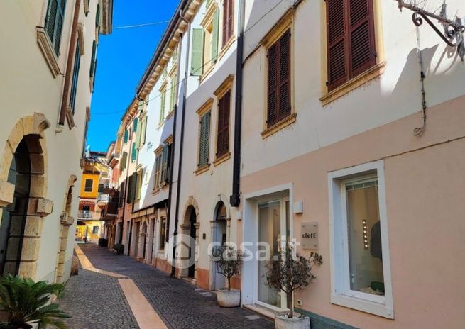 Appartamento in residenziale in Via Castelletto 2