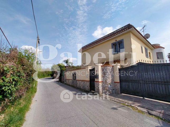 Appartamento in residenziale in Via Festinese 1